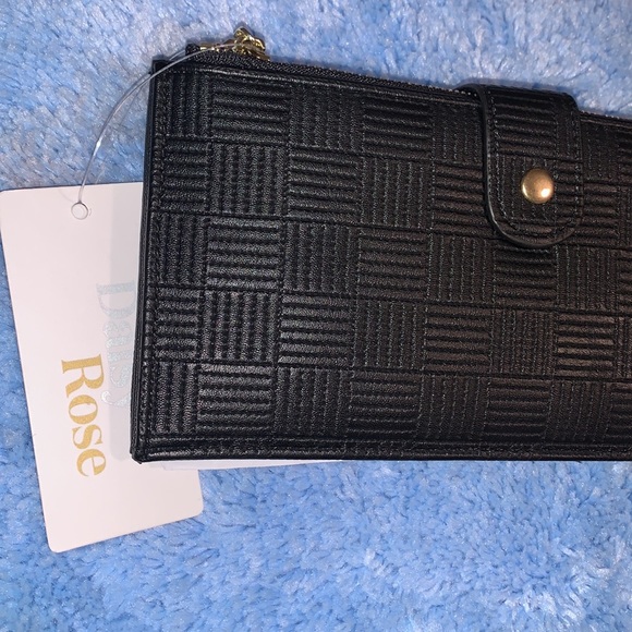 Black Textured Wallet - Picture 3 of 8